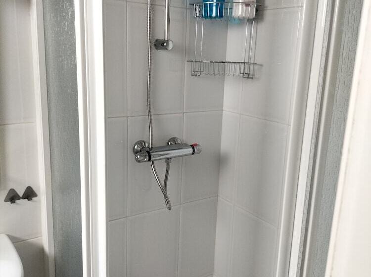 تختخواب و صبحانه Todo Cambia