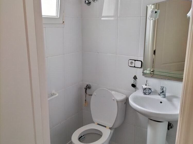 تختخواب و صبحانه Todo Cambia