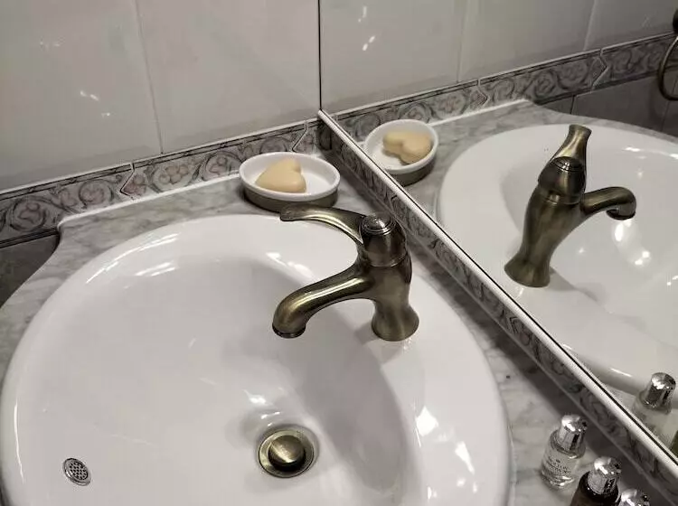 Aamiaismajoitus (B&B) Todo Cambia