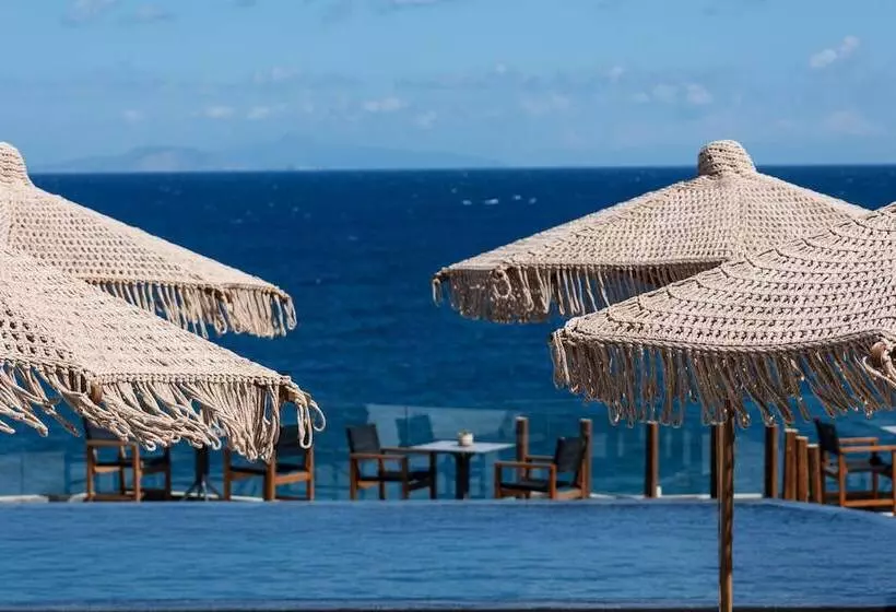 Hotelli Almyra Oia Suites