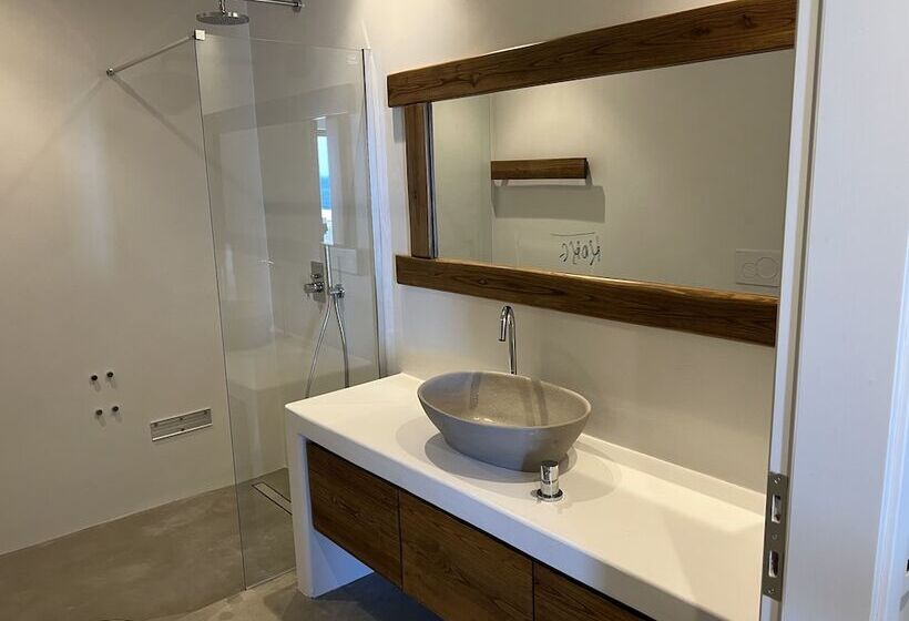 בית מלון כפרי Zetine Suites Sikinos