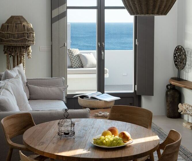 בית מלון כפרי Zetine Suites Sikinos