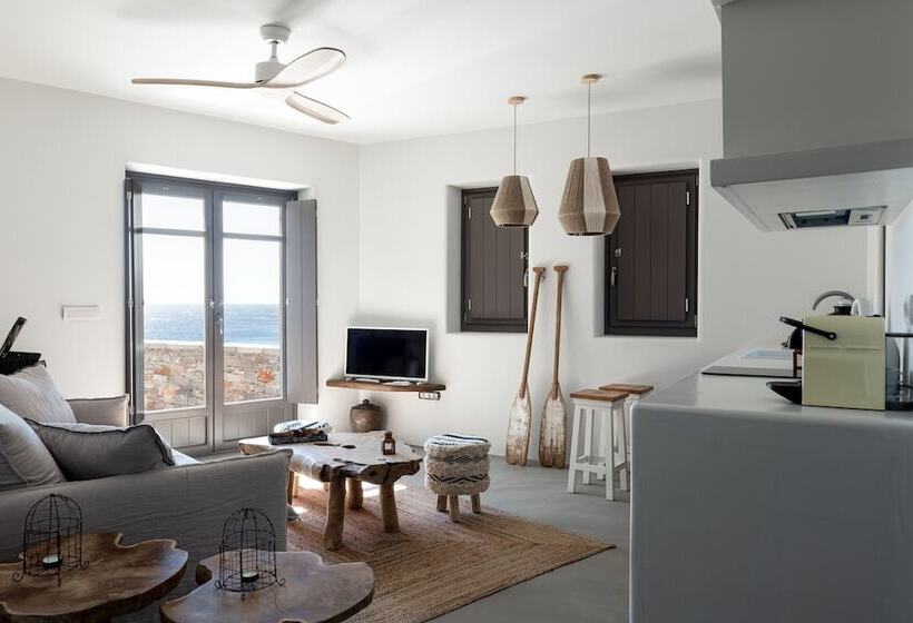 בית מלון כפרי Zetine Suites Sikinos