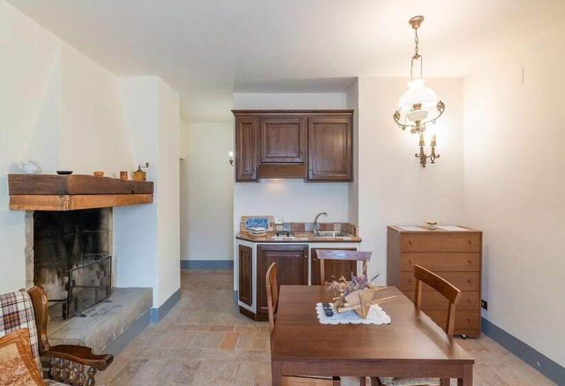 Medieval Farmhouse In Caprese Michelangelo With Terrace