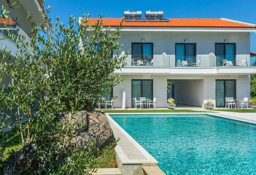 Majatalo Alexmare Hotel Fourka