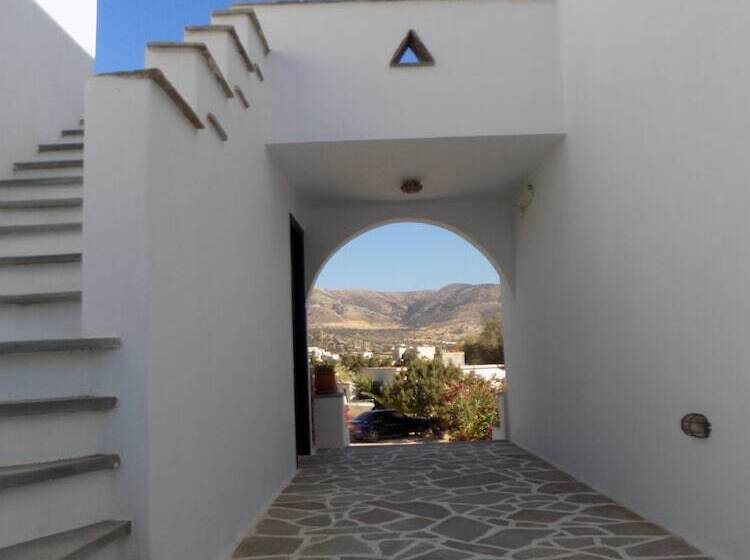 Pensão Studio Strouvalis