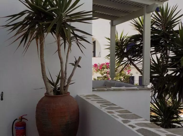 ペンション Studio Strouvalis