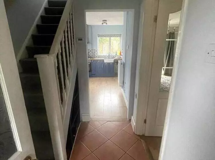 レジデンス Cosy 2 Bed House In Hucknall, Nottingham
