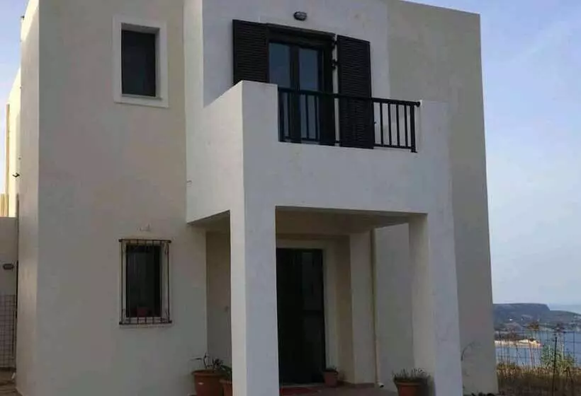 レジデンス Immaculate 3 Bed House In Chania
