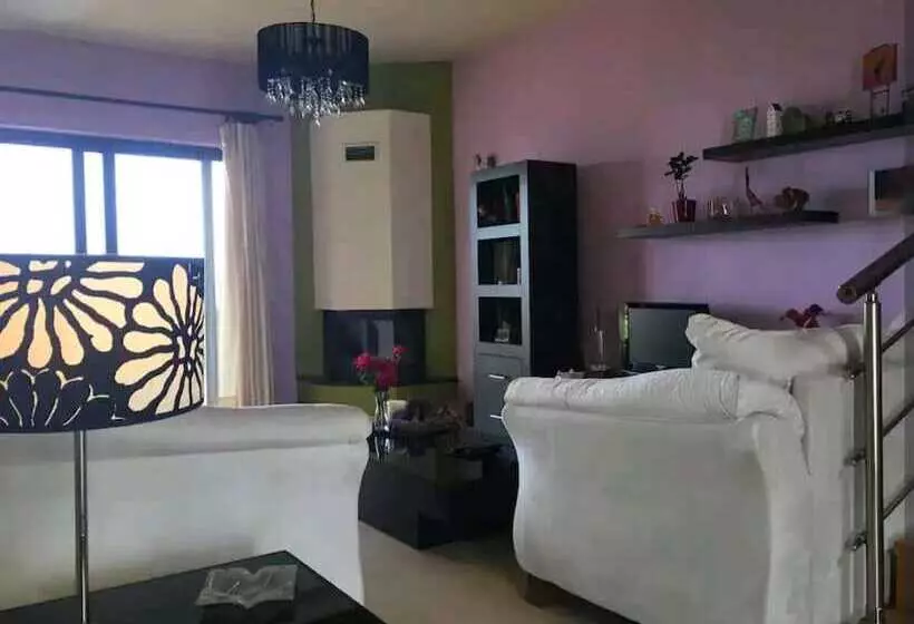 レジデンス Immaculate 3 Bed House In Chania