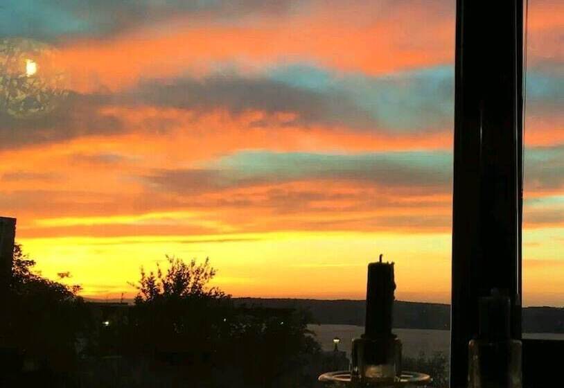 اقامتگاه Immaculate 3 Bed House In Chania