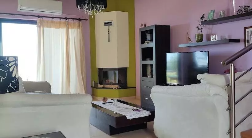 レジデンス Immaculate 3 Bed House In Chania