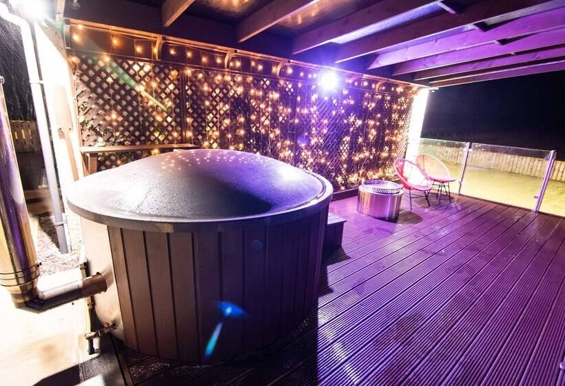 إقامة Stunningly Refurbished 1 Bed Home On The N/e Coast