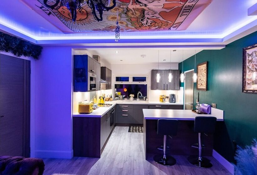 إقامة Stunningly Refurbished 1 Bed Home On The N/e Coast