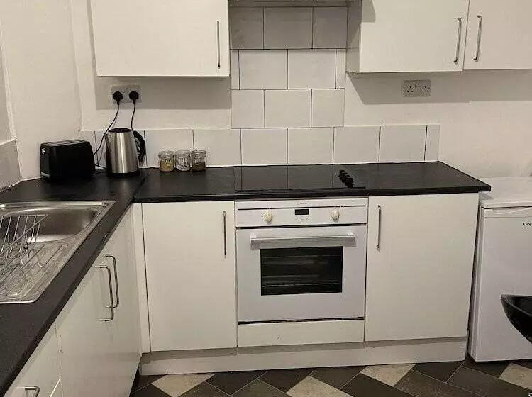 レジデンス Guesthouse 2br Parking Wifi Toiletriesprovided