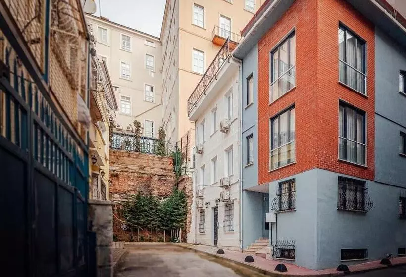 Taksim Wonder Suites