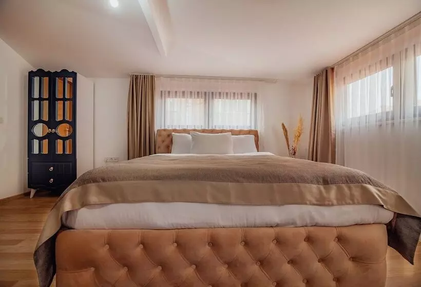 Taksim Wonder Suites