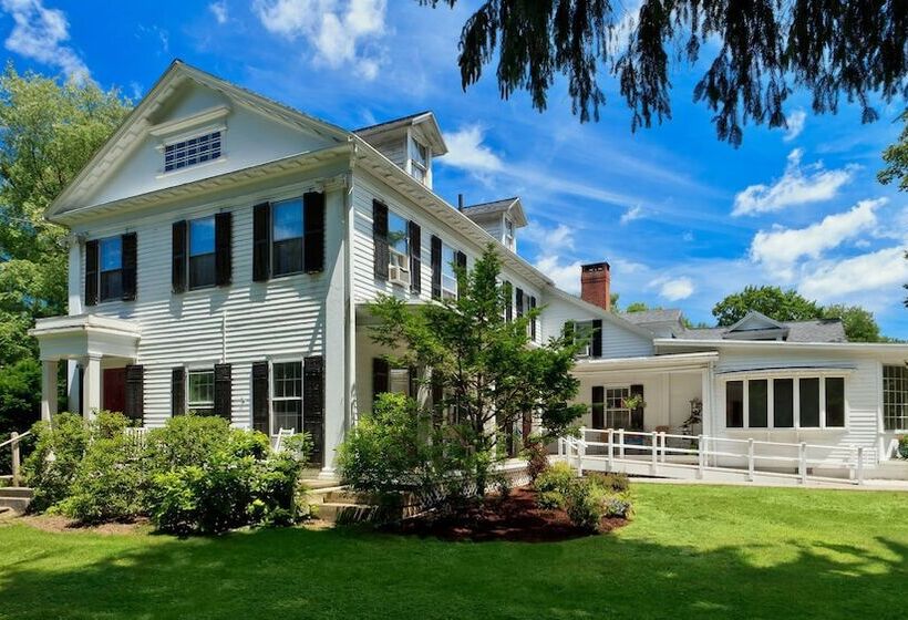 The Egremont Village Inn