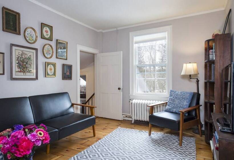 The Egremont Village Inn