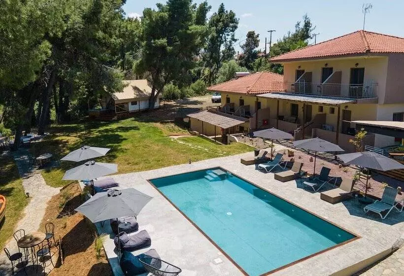 Aamiaismajoitus (B&B) Pefkon Suites