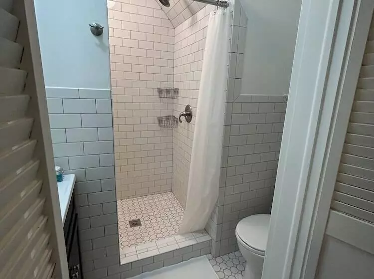 Hazeltine Boutique Hotel Bnb