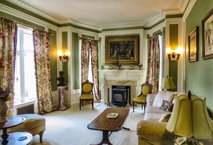 Hazeltine Boutique Hotel Bnb