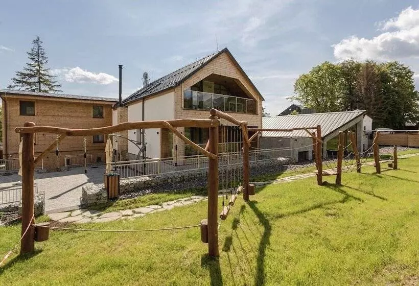 ホテル Arietes Marmont Resort