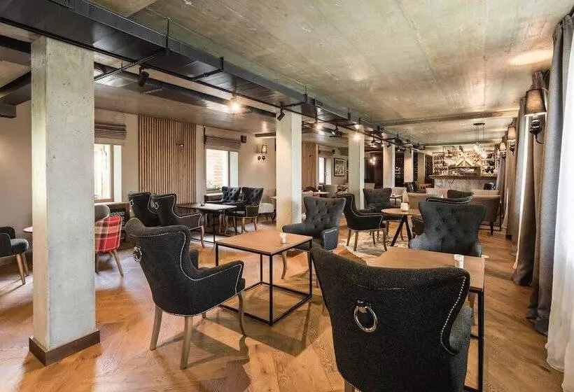 ホテル Arietes Marmont Resort