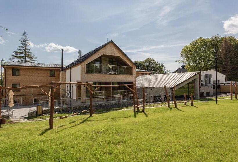 ホテル Arietes Marmont Resort