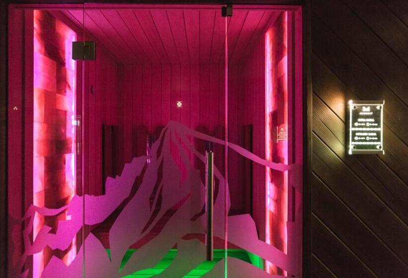 ホテル Arietes Marmont Resort