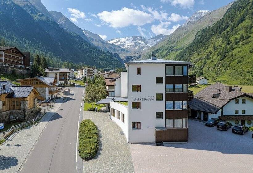 Отель Cevedale