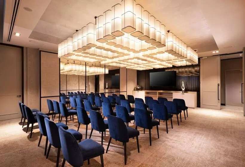 هتل Dorsett Melbourne