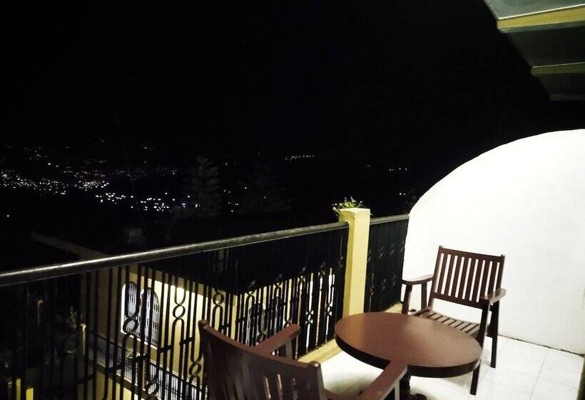 Hotel Himalaya Mount View Resort Kausani