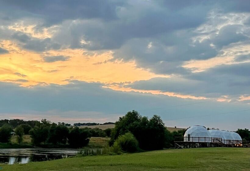 호텔 Lake Serenity Ranch