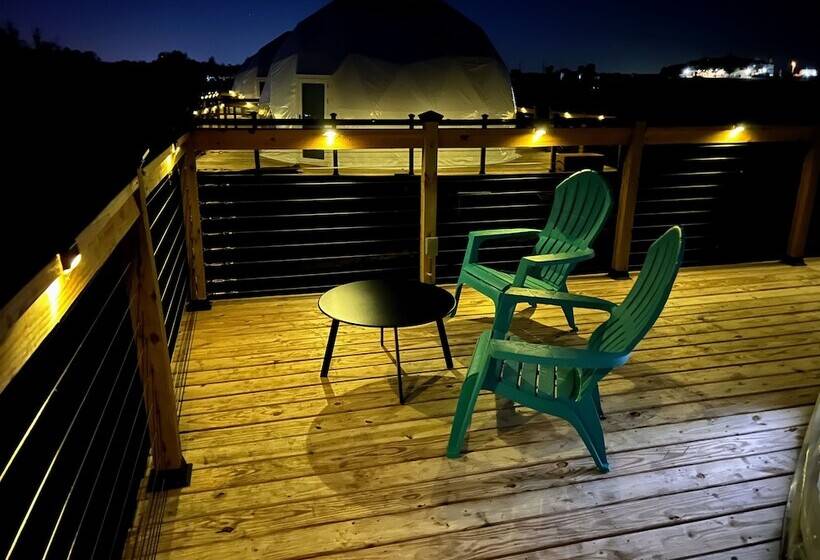 호텔 Lake Serenity Ranch