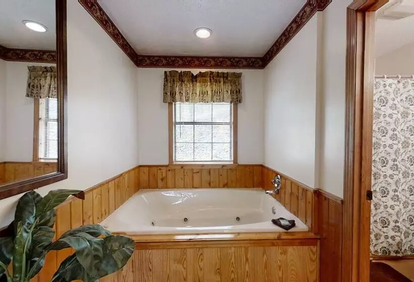 Little Mountain Hideaway