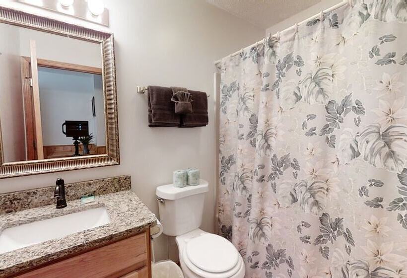 Little Mountain Hideaway