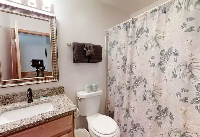 Little Mountain Hideaway