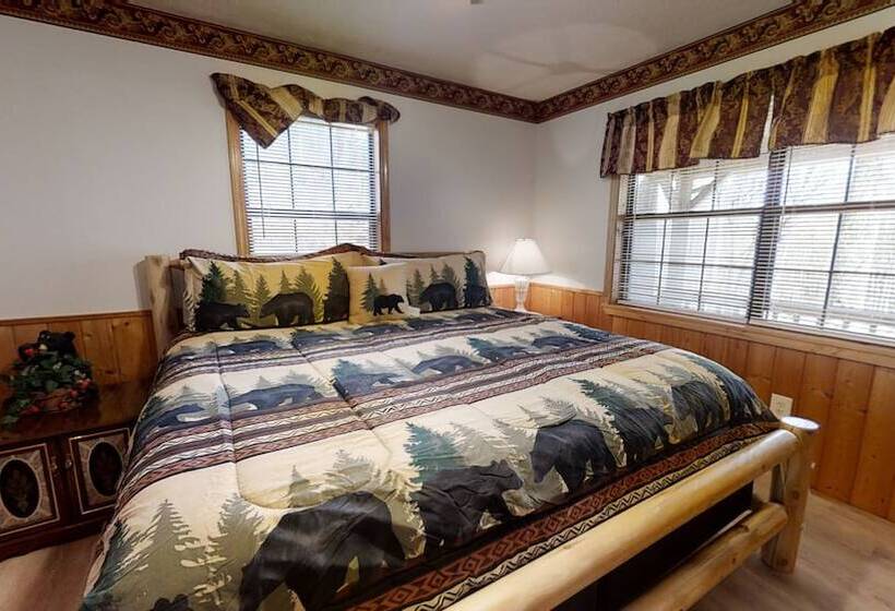 Little Mountain Hideaway