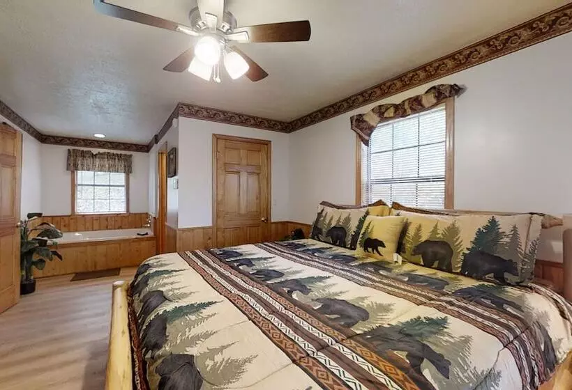 Little Mountain Hideaway