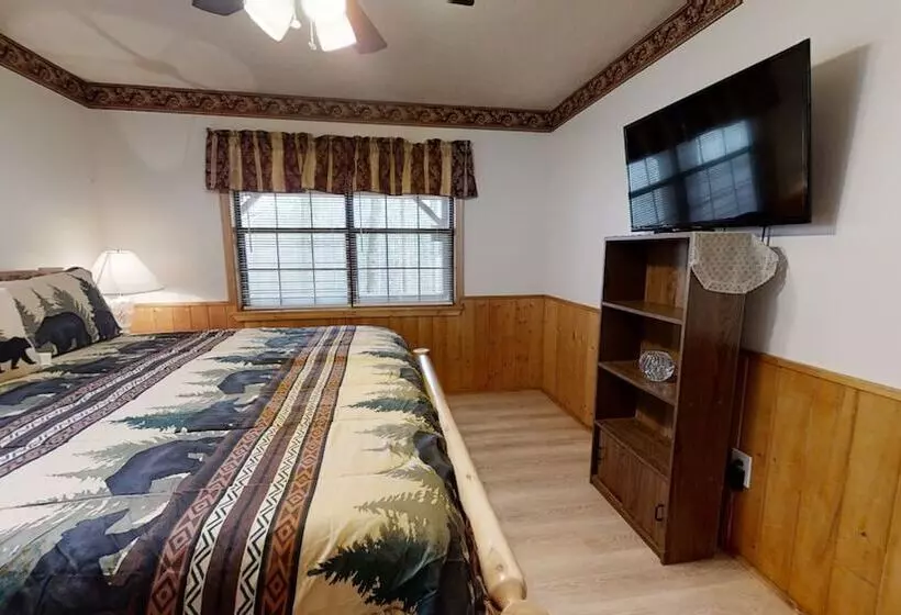 Little Mountain Hideaway