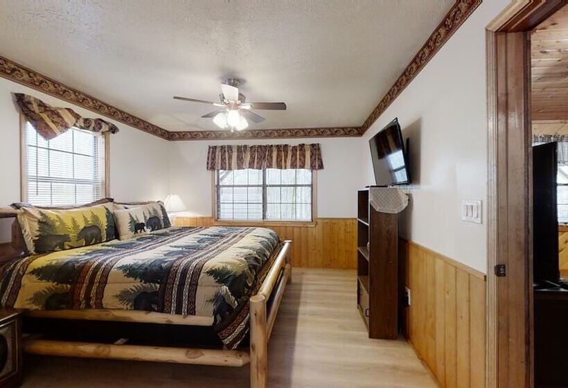 Little Mountain Hideaway