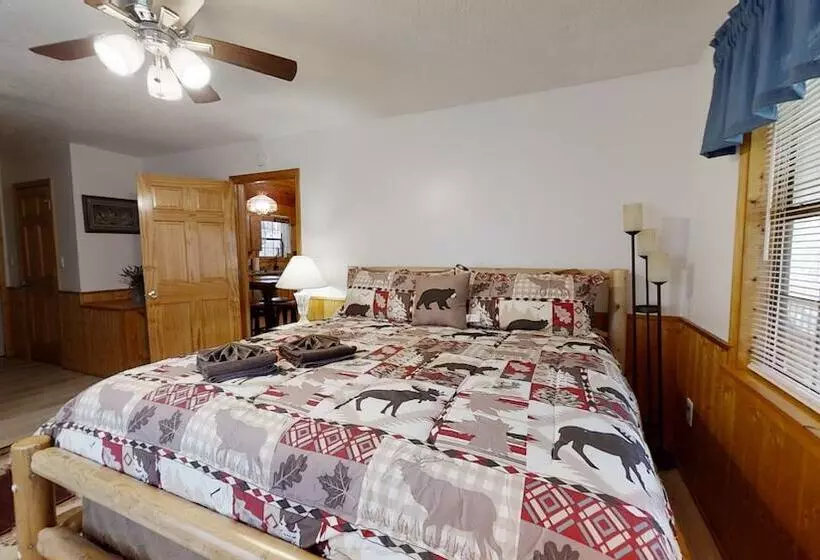 Little Mountain Hideaway