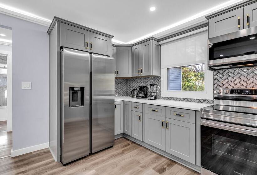 Luxury 3br House In Charlotte