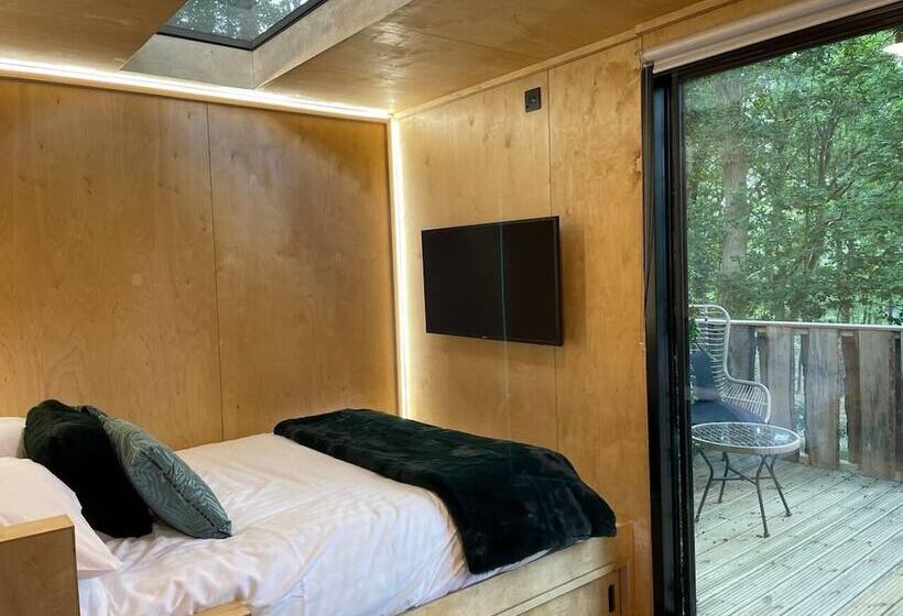 Luxury Cabin In The Woods