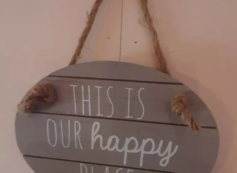 Shepherds Hut With Hot Tub On Anglesey North Wales