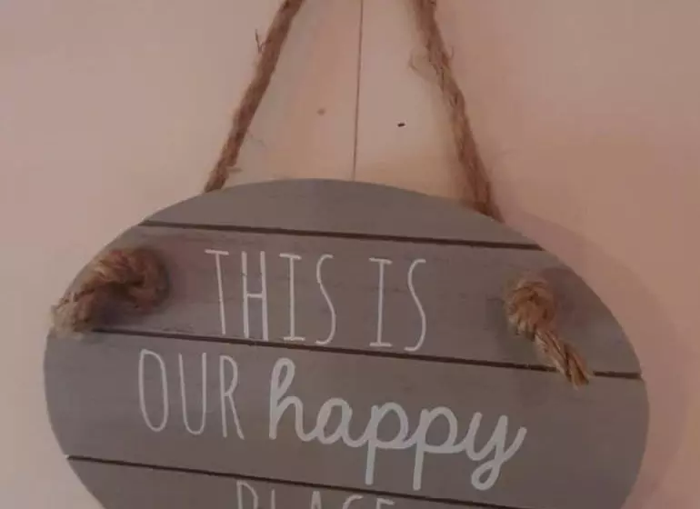 Shepherds Hut With Hot Tub On Anglesey North Wales