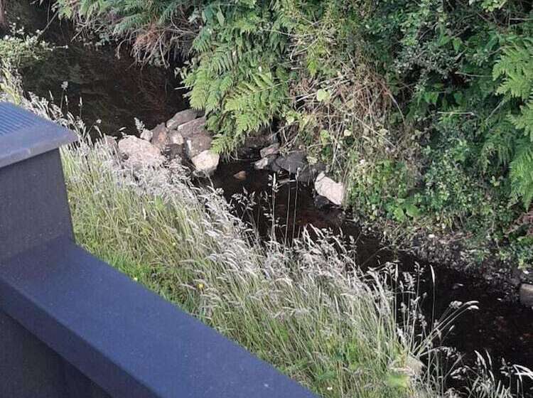 Shepherds Hut With Hot Tub On Anglesey North Wales