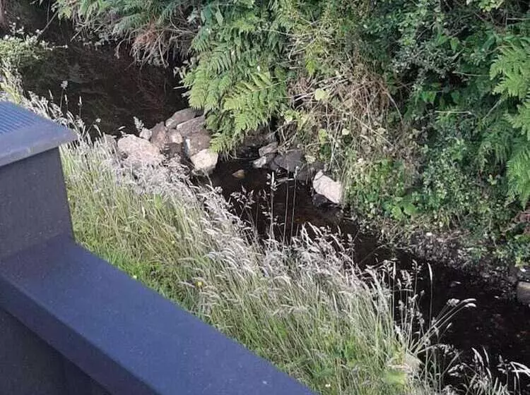 Shepherds Hut With Hot Tub On Anglesey North Wales