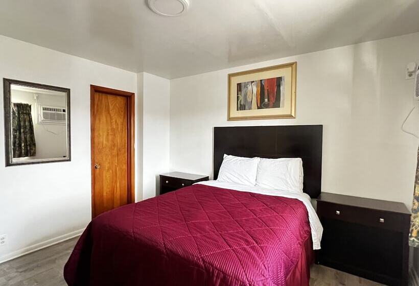 汽车旅馆  Family Inn